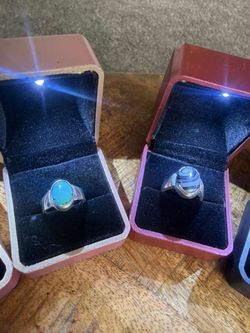 Silver rings with stone