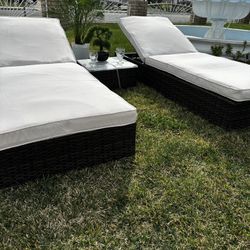 brand new outdoor lounge chairs set 3 pcs