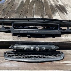 2008-2013 DODGE CHALLENGER GRILL GRILLE OEM LC22-104AA 
