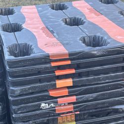 Plastic Pallets 