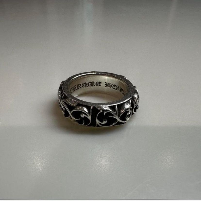 CROMEHEART RING Eternity Vine Inspired Silver Ring