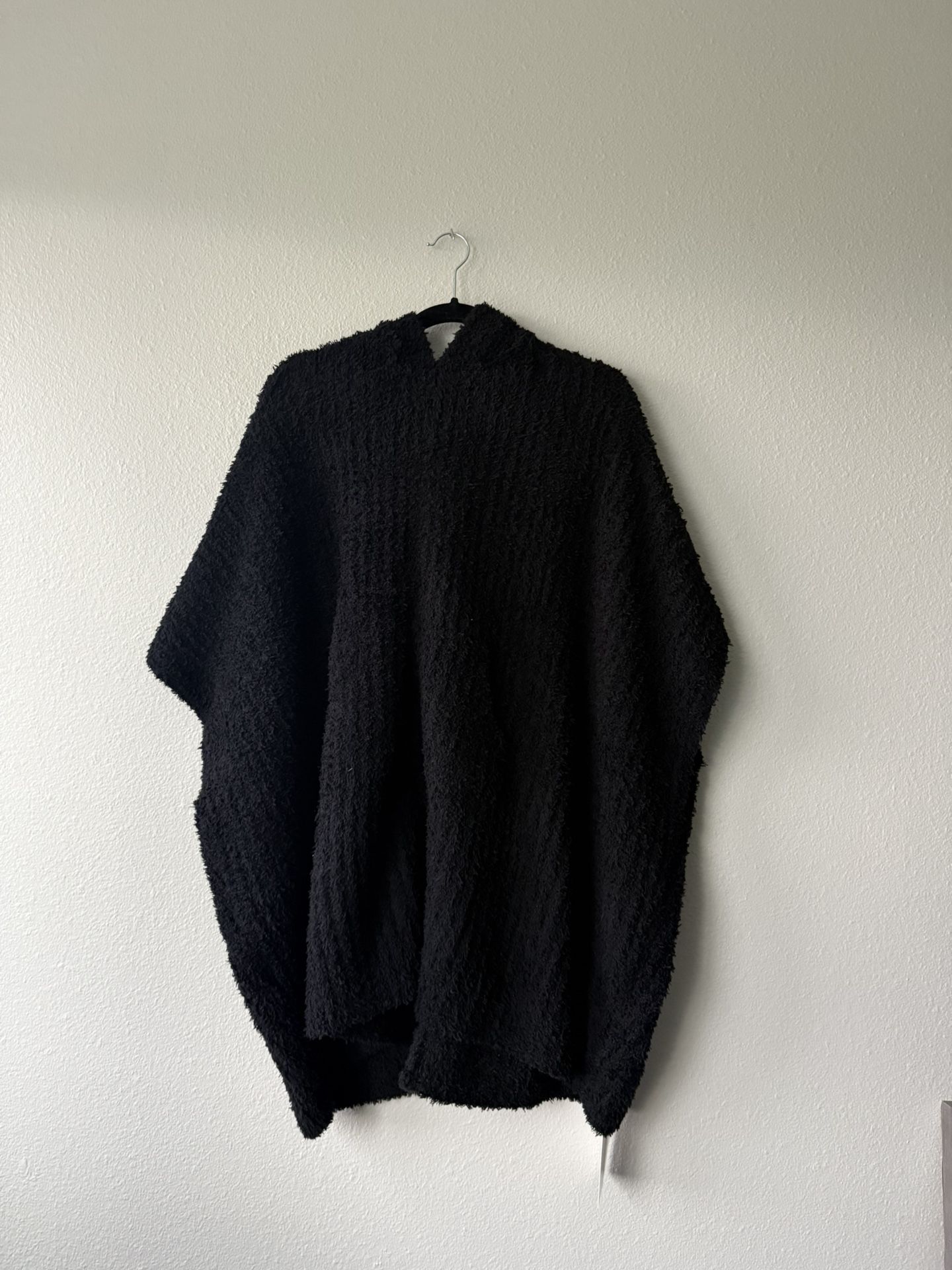 Brand New Malibu Luxxe Sweater