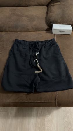Essential Shorts (Black)