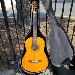 Yamaha Vintage Classical Guitar G231-II 