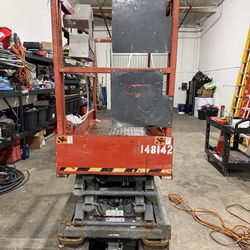 19’ scissor lift