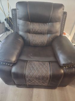 Recliner Chair Gently Used