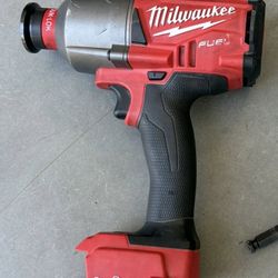 MILWAUKEE  FUEL M18