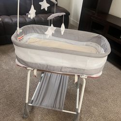 Gently Used Bassinet 