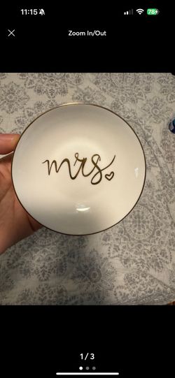 Mrs Wedding Engagement Gift Jewelry Dish