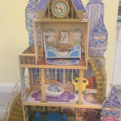 Disney Princess  Wooden Castle Dollhouse