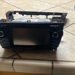 2015 Toyota Corolla LE Stock Stereo