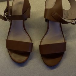 Brown and tan heels Size 8