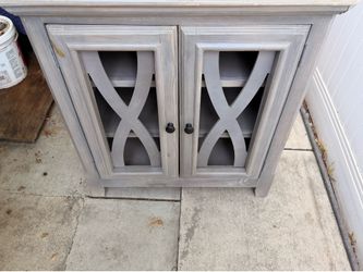Small cabinet/ buffet