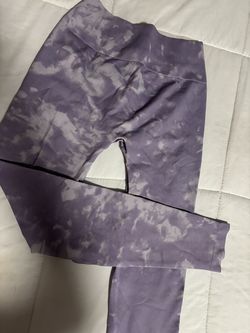 Women’s scrunch butt leggings