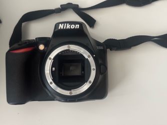 Nikon D3500 DSLR