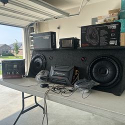 Sound System For GMC Sierra Or Silverado 