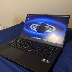 ASUS ROG Zephyrus S17 – i9 / RTX 3080 / 32GB / 2TB – 17” 4K – Powerful Gaming Laptop