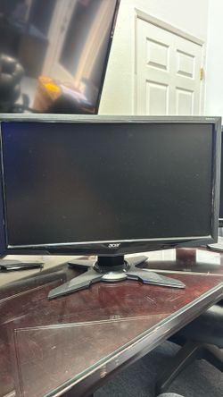 Computer Monitors (Set of 3)