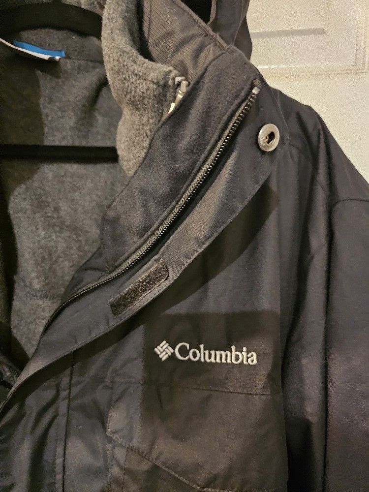 Columbia 2 In 1 Jacket!!