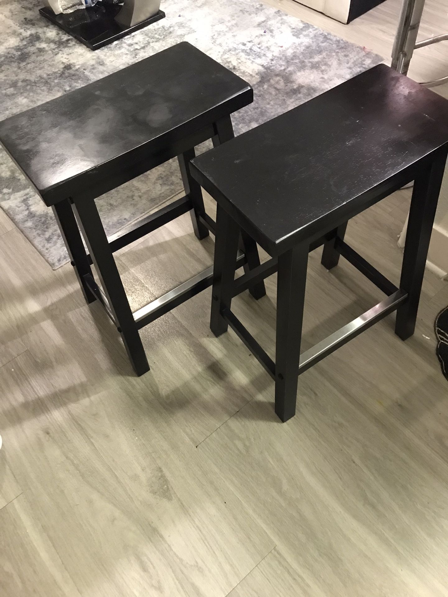2 Bar Stools Black