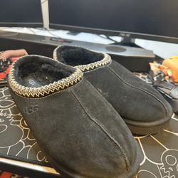 Men’s UGGS Black Size 11 