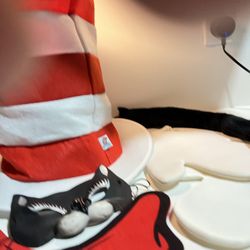Dr. Seuss The Cat in the Hat 12” Felt Hat Gloves and Bowtie One-Size