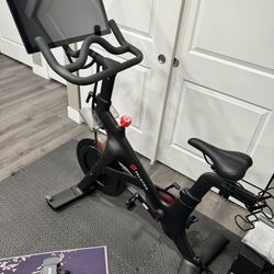Gently Used Peloton- Pick Up In Lakewood 
