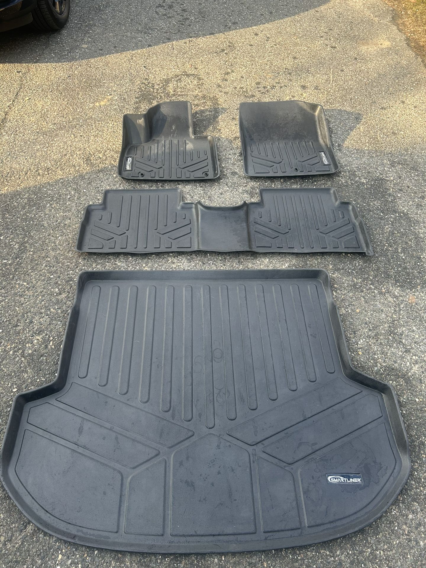 Hyundai Santa Fe All Weather Floor Mats Liners