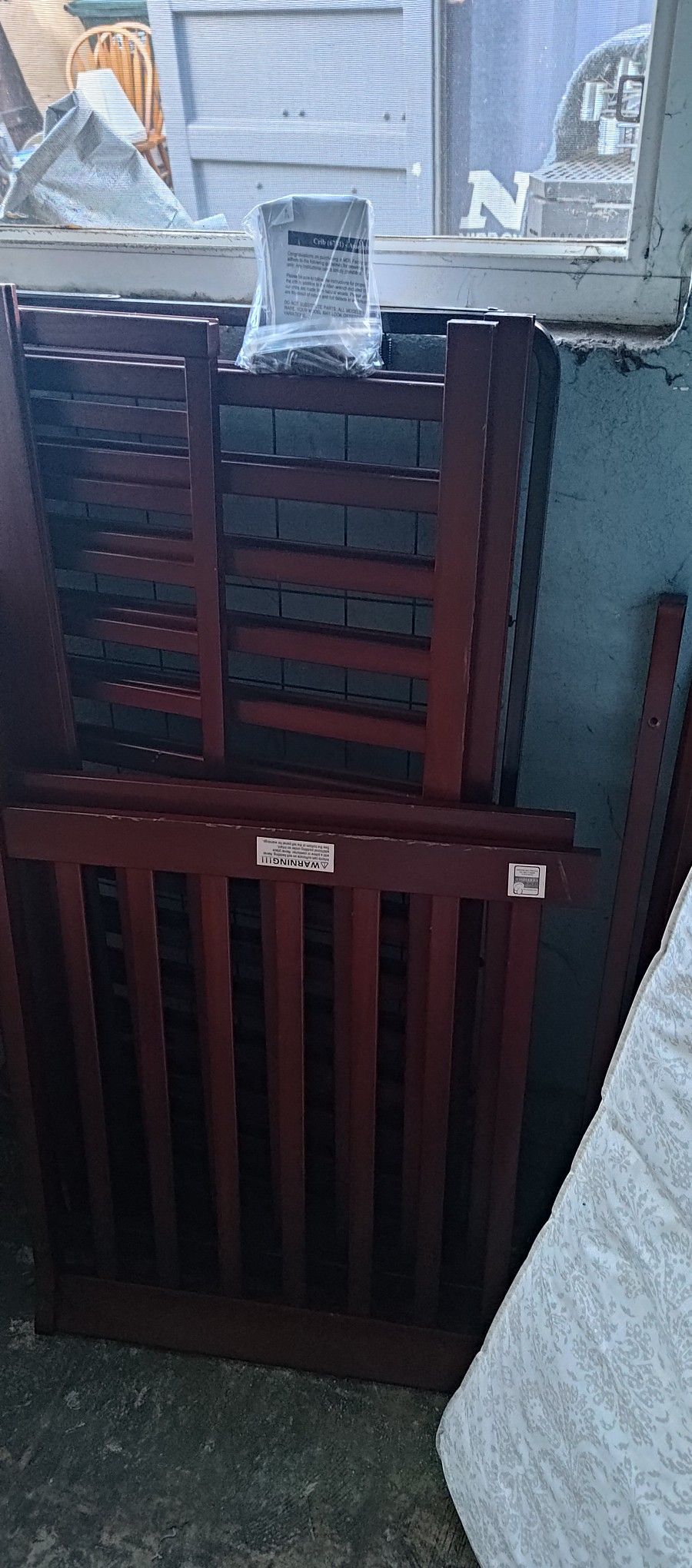 Brand New Open Box 3 Stage Baby Crib