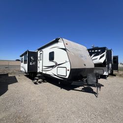 2016 SPORTTREK 327VIK
