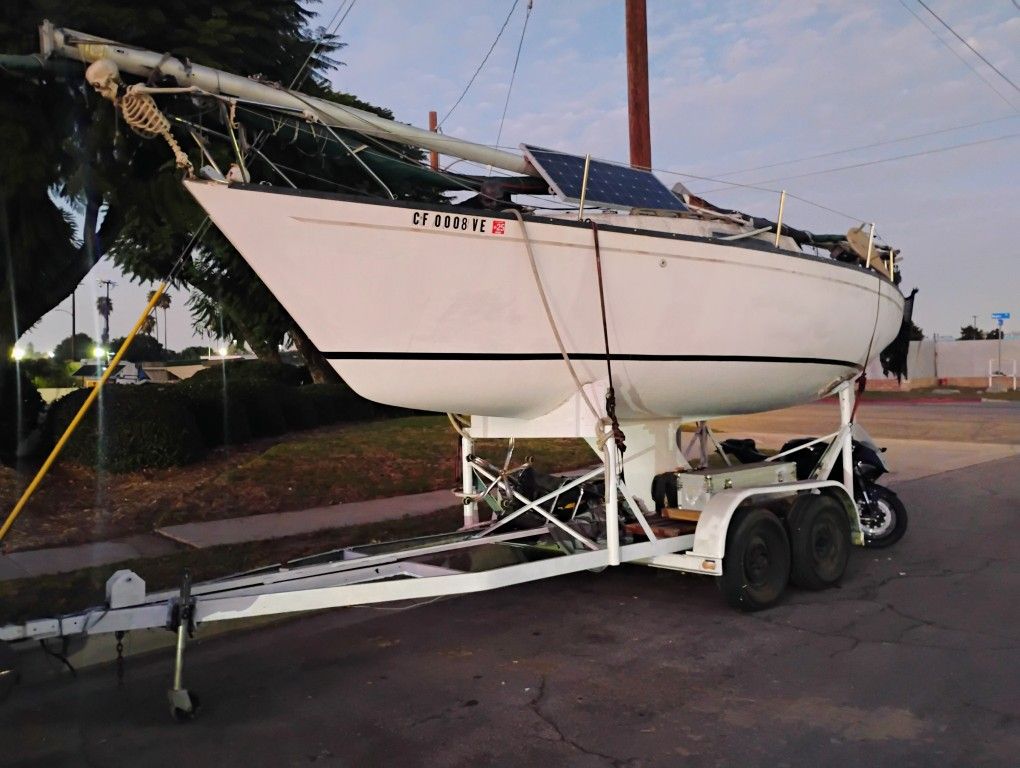 23' Clark Sailboat With Trailer