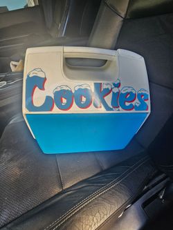 Used Cookies X Igloo cooler limited edition. Hard to find/rare dropped in 2020