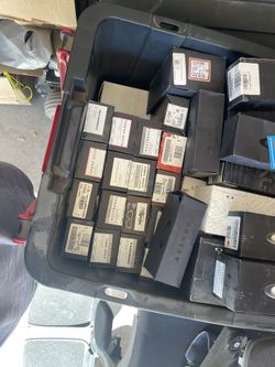 AUTHENTIC  OAKLEY SUNGLASSES 