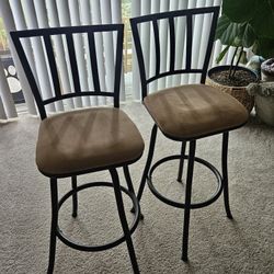 2 Bar Stools