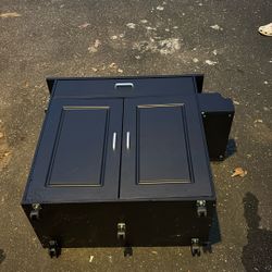 Rolling Drawers With Two Drawers & One Cabinet 