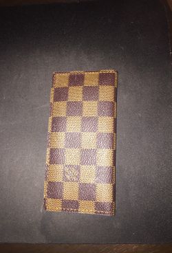 Louis Vuitton card holder/wallet Authentic