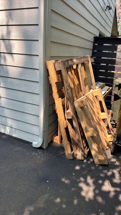 PALLETS