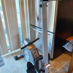 Sunny Indoor Rowing Machine 