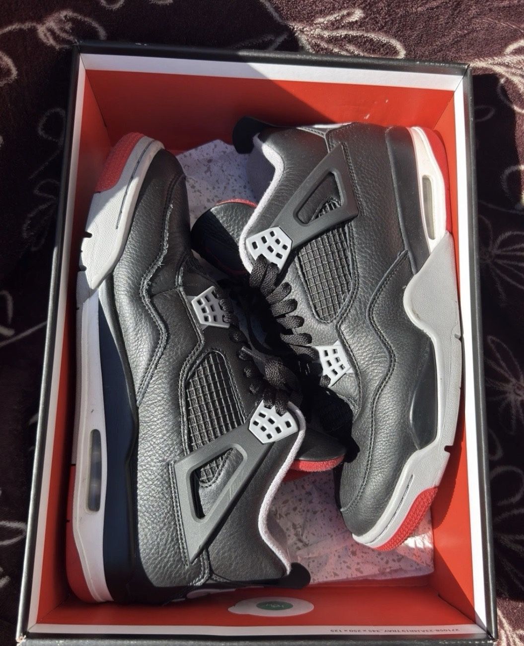 Air Jordan retro 4 “bred reimagined” size 11