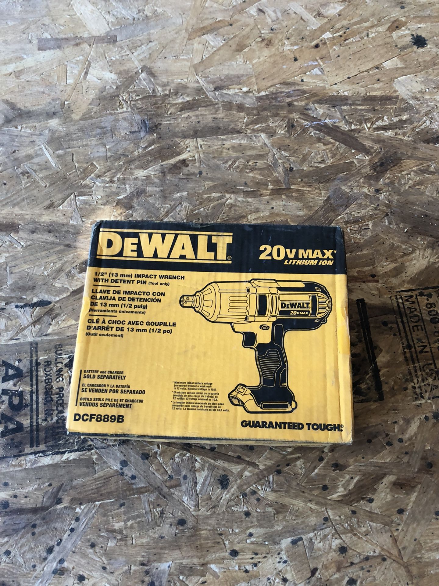 Dewalt 20 volt 1/2 impact wrench tool only new still in box