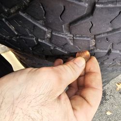 2 Used Tires LT275/65r20