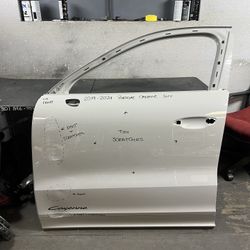 2019-2020-2021-2022-2023-2024 PORSCHE CAYENNE SUV LEFT FRONT DOOR OEM USED