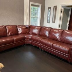Leather Couches/ Different Types And Sizes !!! Same Day Delivery Available 