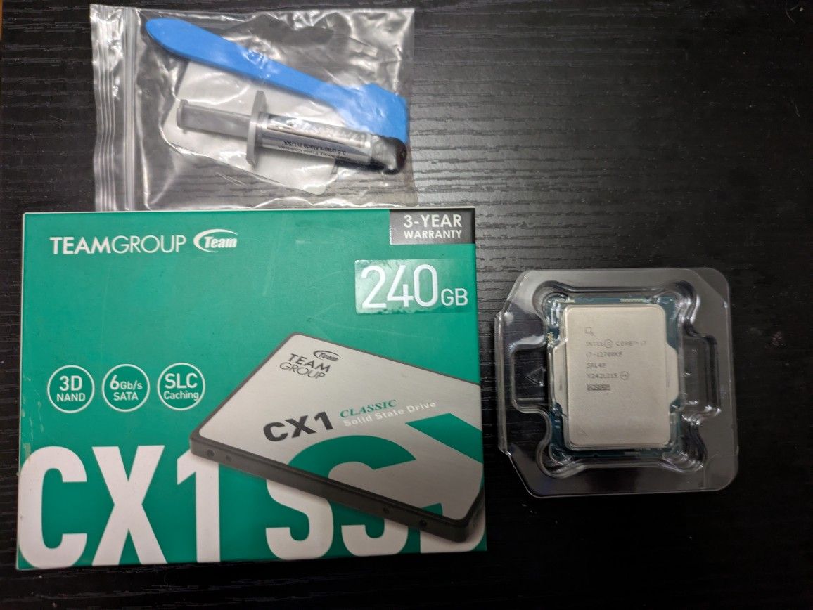 i7-12700KF + 240GB SSD + Thermal Compound 