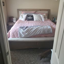 King Bed And End Tables