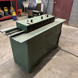 Lockformer Snap Lock Machine