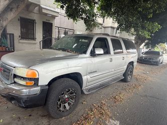 GMC Yukon XL Full-Size SUV