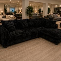 Sectional Sofa With 5pc Dining Room Set 