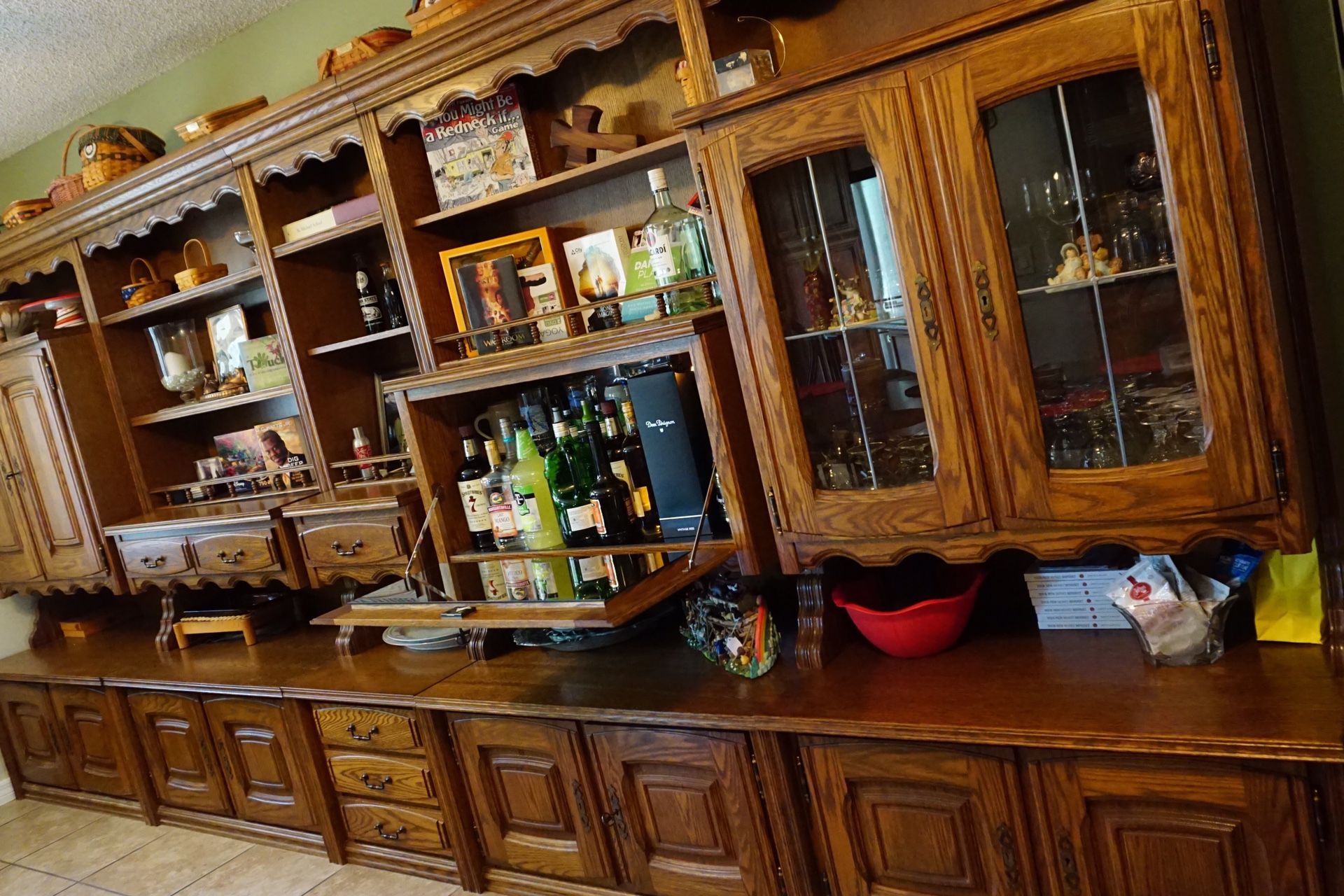 German Shrunk wall unit for Sale in Tampa, FL OfferUp