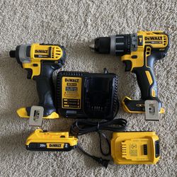 DEWALT HAMMER DRILL KIT( 2 Batteries + Charger  )